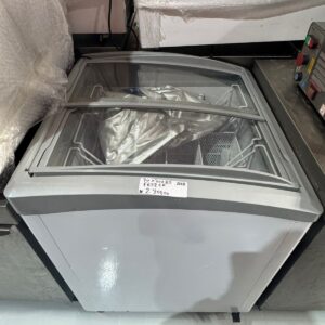 Freezer expositor - 70 x 70 x 85
