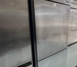 Geladeira 2 portas inox – Macom – 220v – 70 x 80 x 2,07