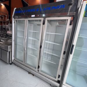 Geladeira expositora 3 portas - 220v - 1,78 x 59 x 2,06