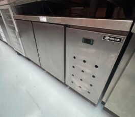 Balcão refrigerado – Macom – 220v – 1,38 x 70 x 85