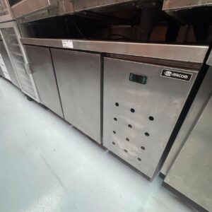Balcão refrigerado - Macom - 220v - 1,38 x 70 x 85