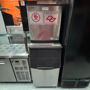 Maquina de gelo - 200kg - Hoshizaki KMD-201AA - 54 x 77 x 1,75