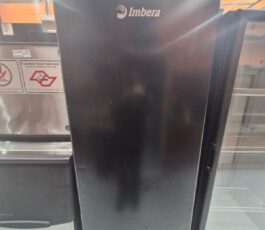 Freezer vertical tampa cega (-18°C) – Imbera – 70 x 80 x 1,98