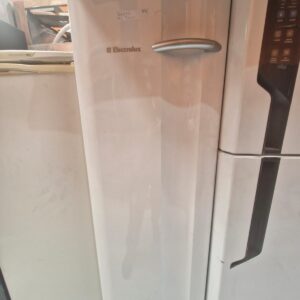 Freezer vertical tampa cega - Eletrolux - 110v