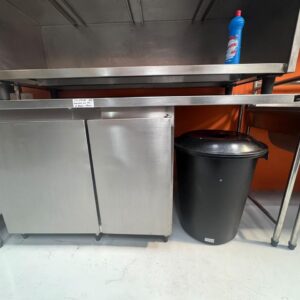 Gabinete com Pia - 1,70 x 70 x 90