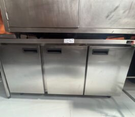 Gabinete com cuba direita – 1,50 x 70 x 85