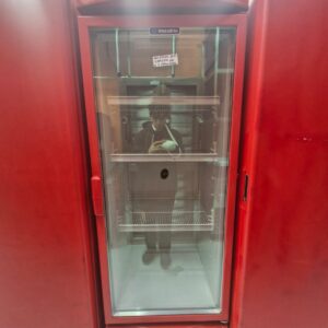 Geladeira vertical expositora - Metalfrio - 220v - 66 x 67 x 2,05